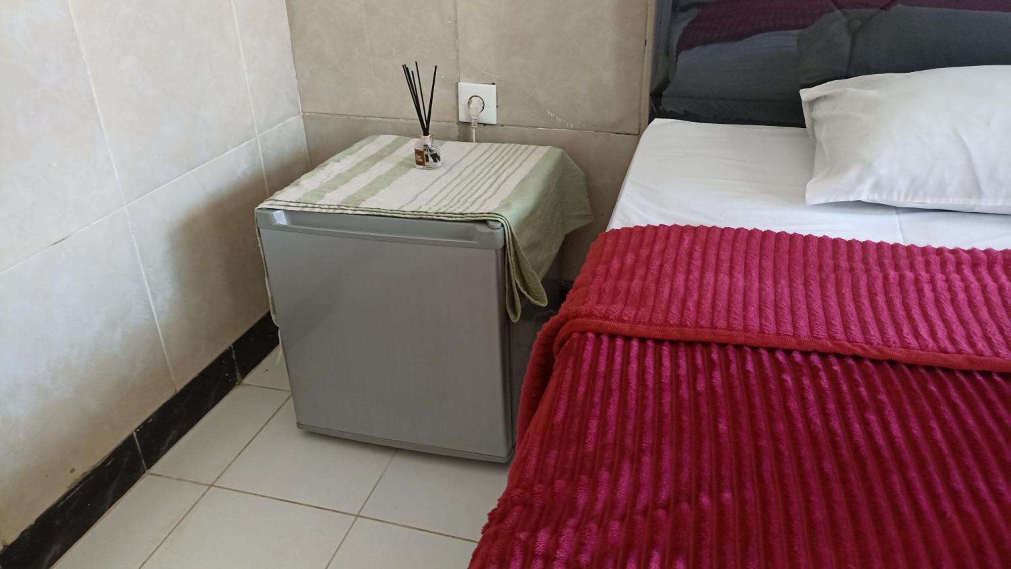 Pondok Nuri Homestay 2 Санур Экстерьер фото